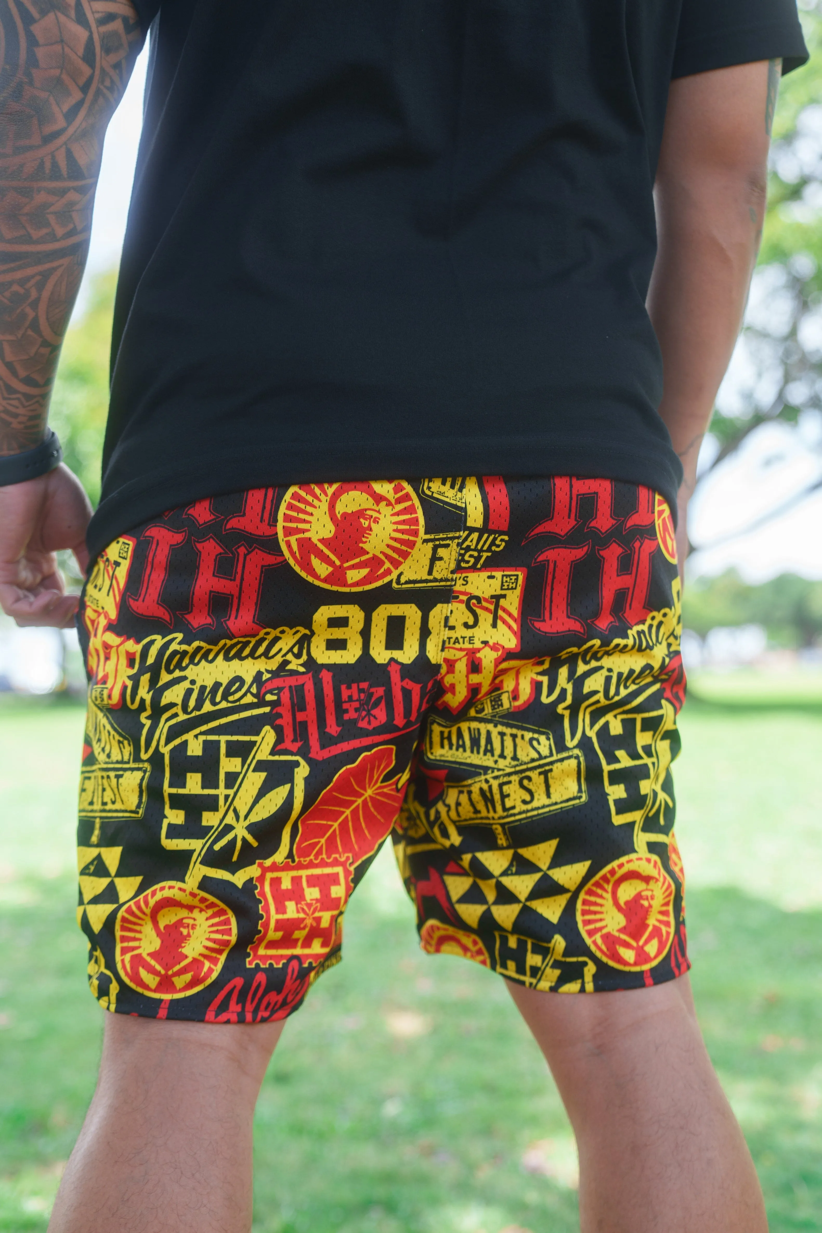 RED & YELLOW STICKERBOMB ALOHA FESTIVAL MESH SHORTS