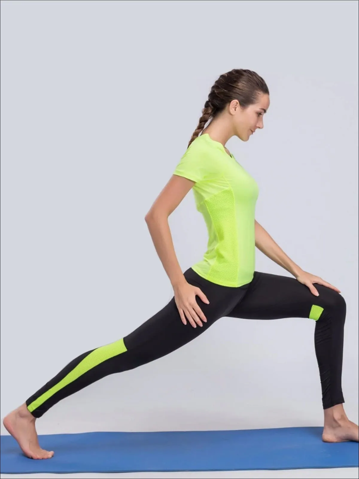 Women's Perforated Detail Workout Top And Legging Set